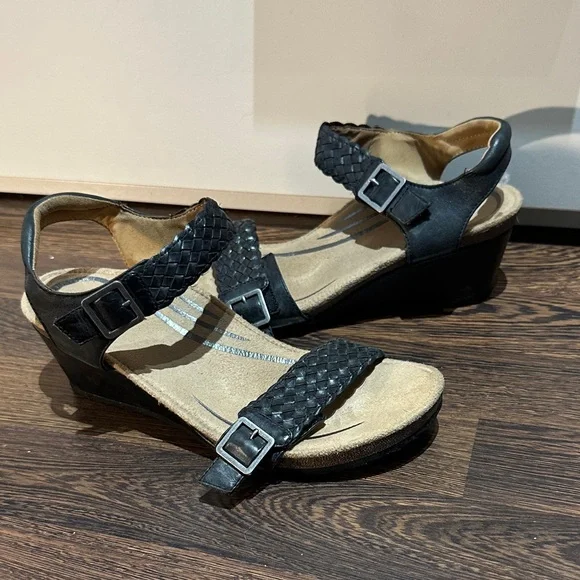 Aetrex Black Woven Wedge Sandals (SIZE: USA 10) - Picture 4 of 13